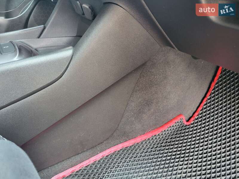 Седан Chevrolet Malibu 2018 в Запорожье