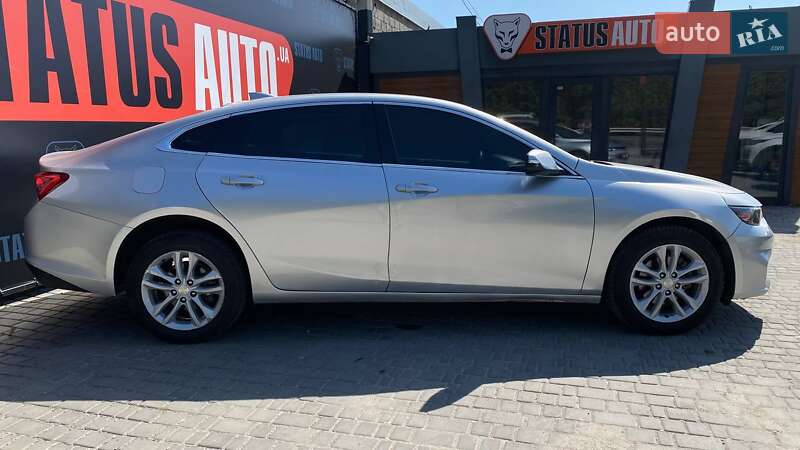 Седан Chevrolet Malibu 2016 в Виннице