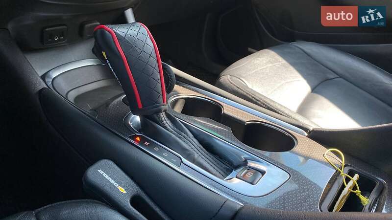 Седан Chevrolet Malibu 2016 в Виннице