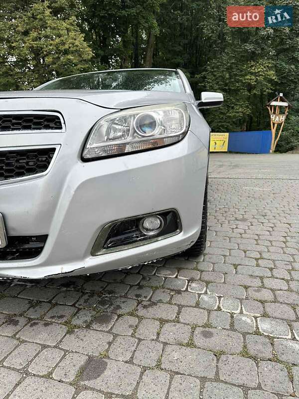 Седан Chevrolet Malibu 2013 в Долині