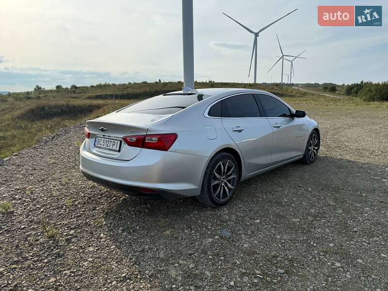 Седан Chevrolet Malibu 2017 в Львове