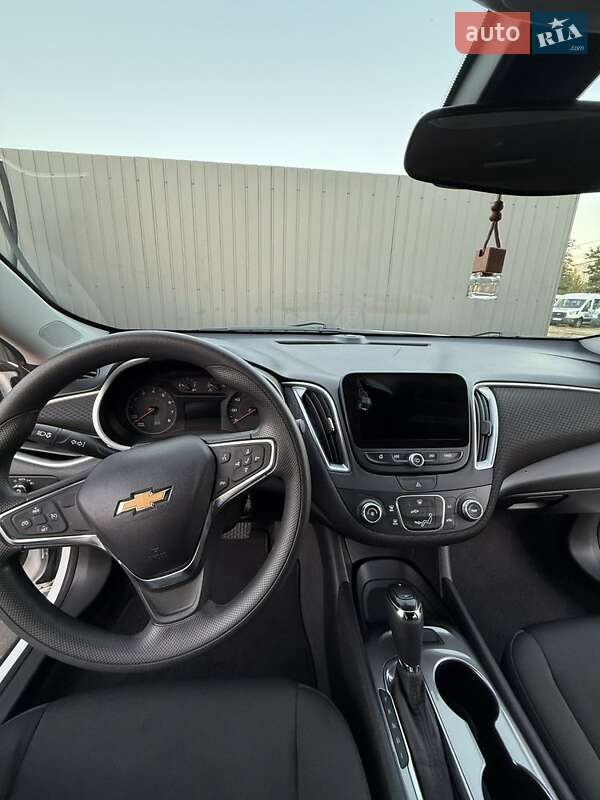 Седан Chevrolet Malibu 2019 в Миколаєві