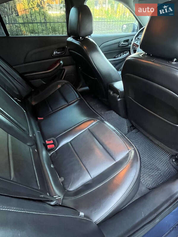 Седан Chevrolet Malibu 2013 в Львові