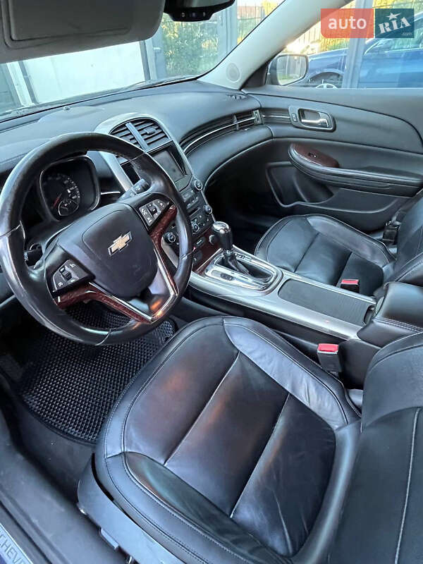 Седан Chevrolet Malibu 2013 в Львові