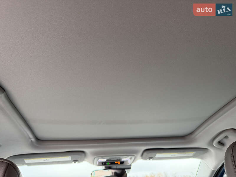 Седан Chevrolet Malibu 2016 в Харькове