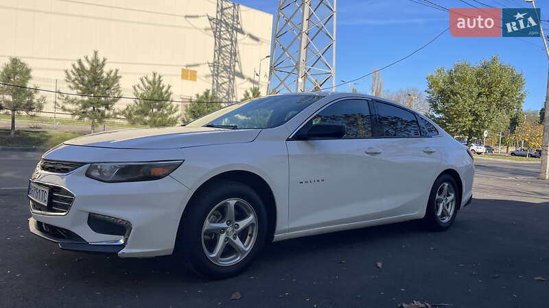 Седан Chevrolet Malibu 2016 в Одесі