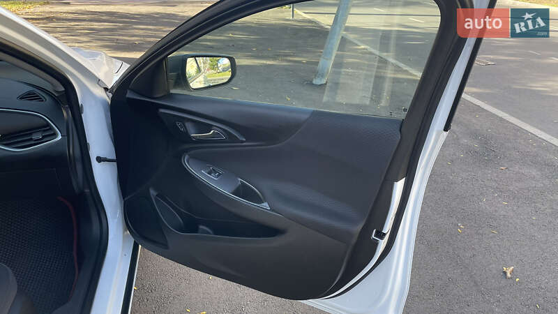 Седан Chevrolet Malibu 2016 в Одесі