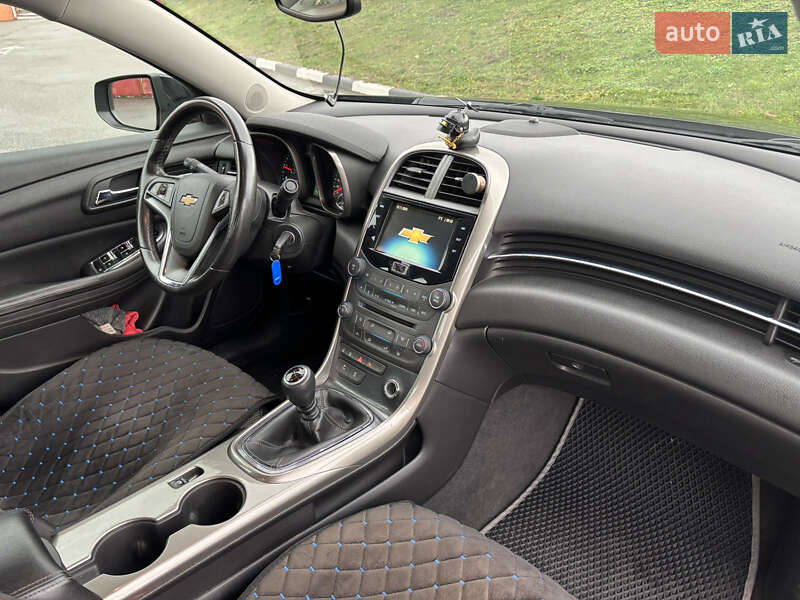 Седан Chevrolet Malibu 2012 в Киеве