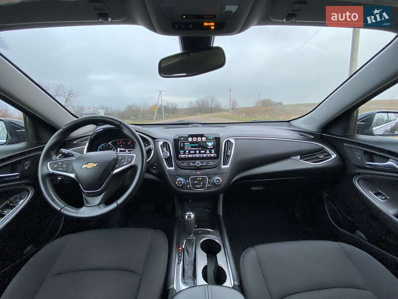 Седан Chevrolet Malibu 2016 в Кропивницком