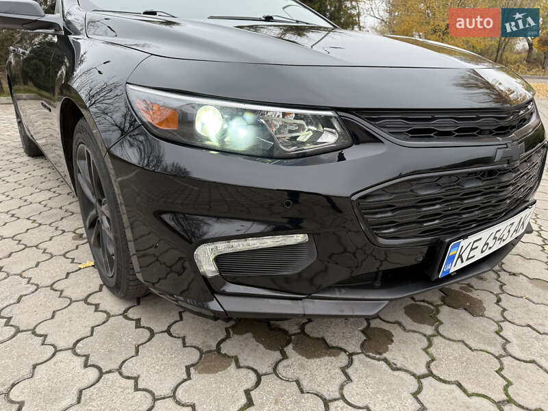 Седан Chevrolet Malibu 2018 в Павлограде