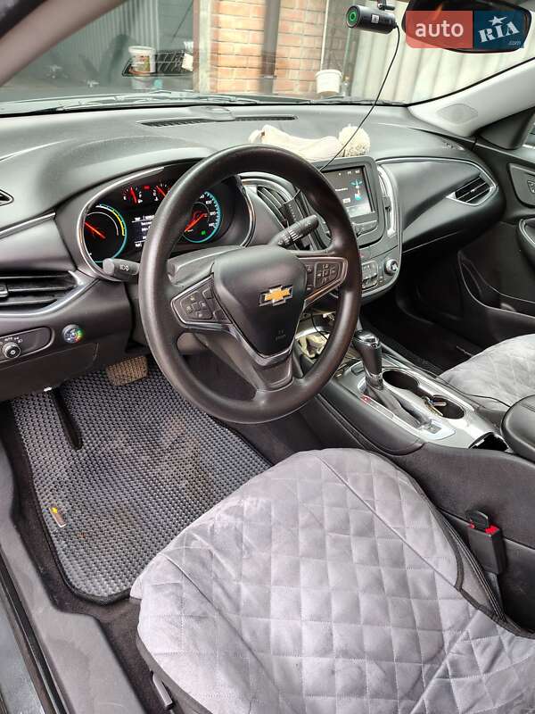 Седан Chevrolet Malibu 2016 в Кропивницком