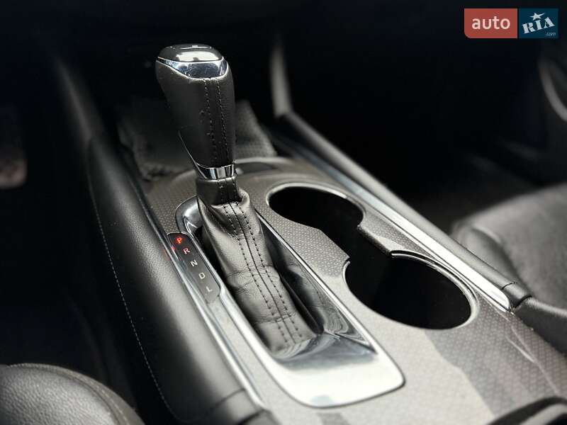 Седан Chevrolet Malibu 2016 в Киеве