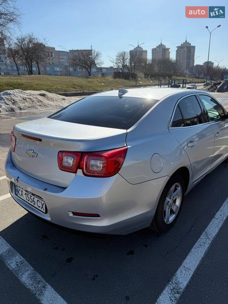 Седан Chevrolet Malibu 2015 в Киеве