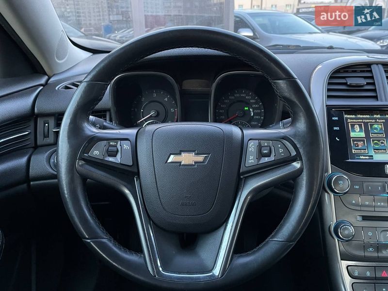 Седан Chevrolet Malibu 2012 в Киеве