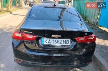 Седан Chevrolet Malibu 2016 в Киеве