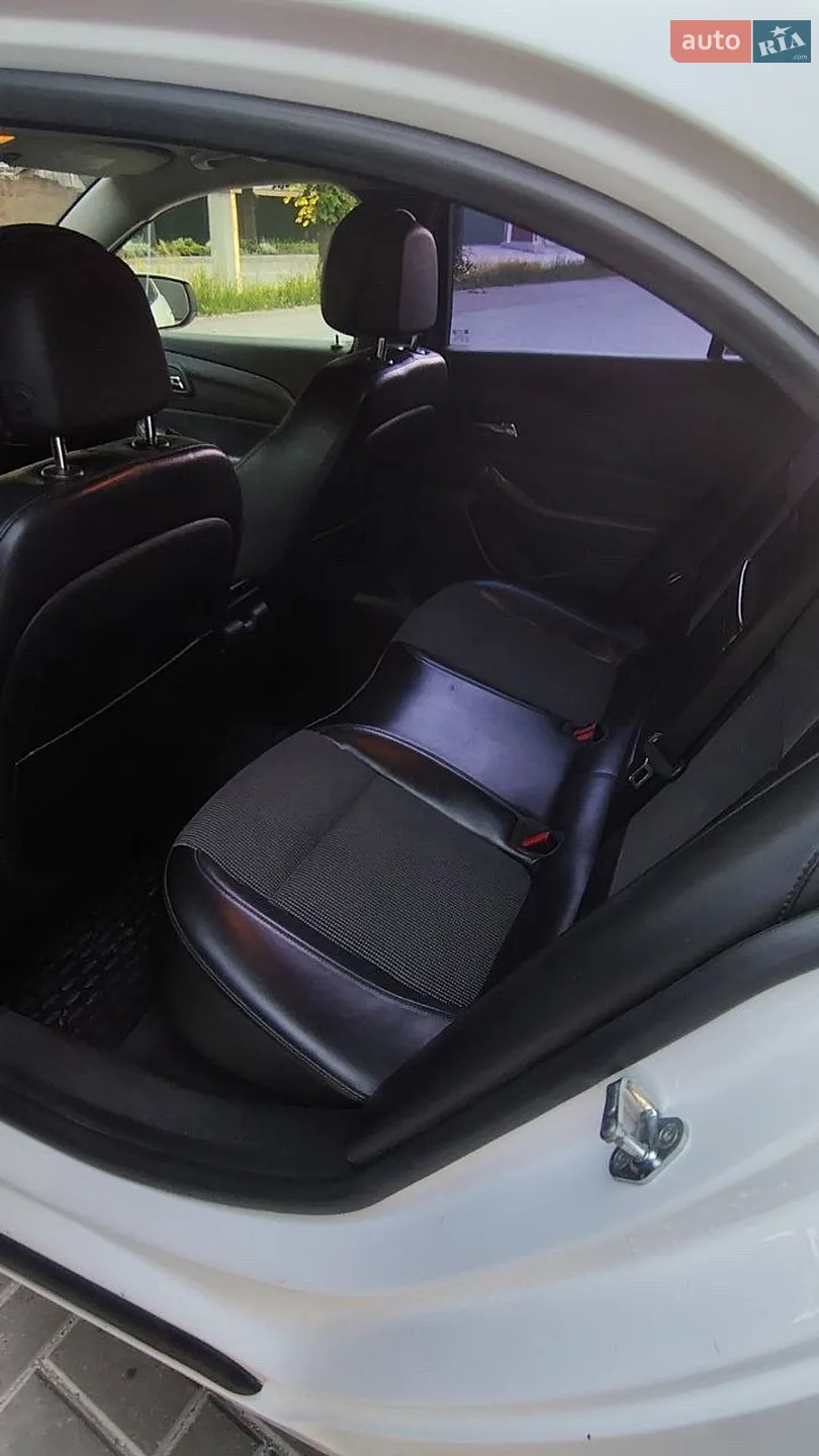 2012 Chevrolet Malibu - мініатюра 11