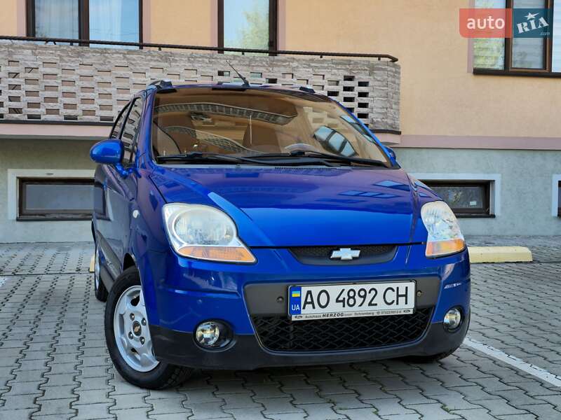 Хэтчбек Chevrolet Matiz 2009 в 
