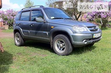 Внедорожник / Кроссовер Chevrolet Niva 2010 в Орехове