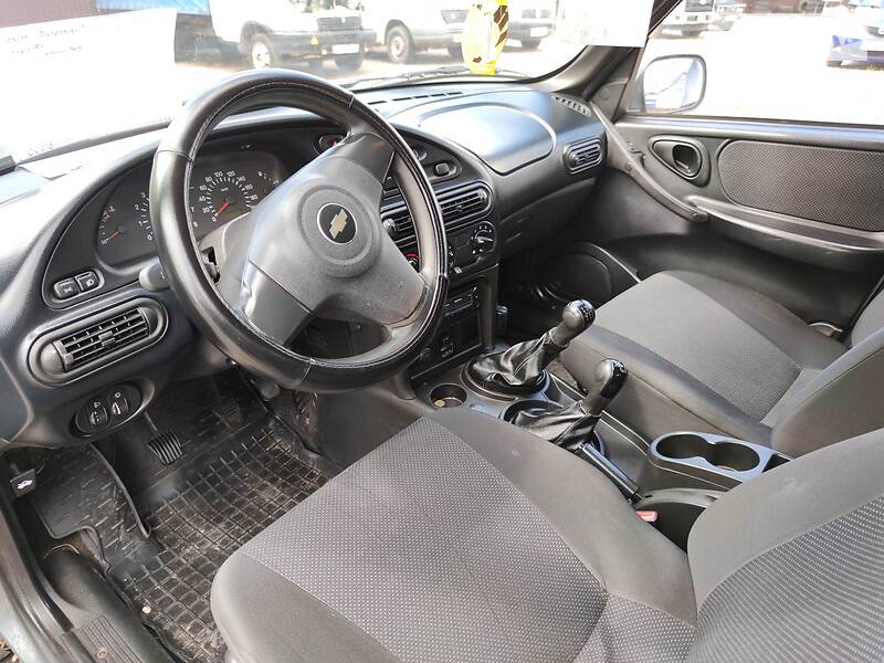 Позашляховик / Кросовер Chevrolet Niva 2012 в Кривому Розі фото 21 Позашляховик / Кросовер Chevrolet Niva 2012 в Кривому Розі