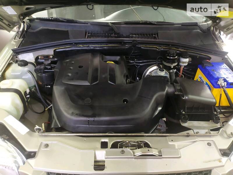 Внедорожник / Кроссовер Chevrolet Niva 2011 в Коростене