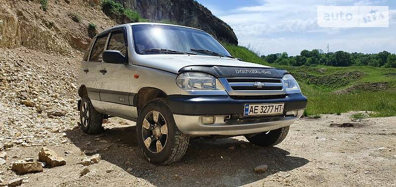 Внедорожник / Кроссовер Chevrolet Niva 2006 в Кривом Роге