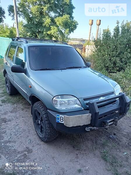 Внедорожник / Кроссовер Chevrolet Niva 2005 в Ахтырке