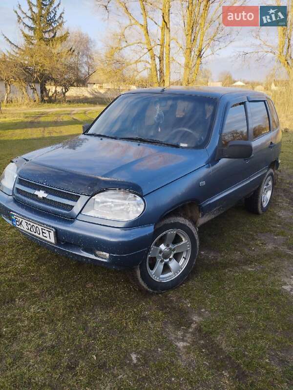 Хетчбек Chevrolet Niva 2008 в Острозі