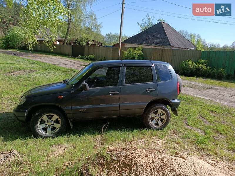 Позашляховик / Кросовер Chevrolet Niva 2007 в Богодухіву