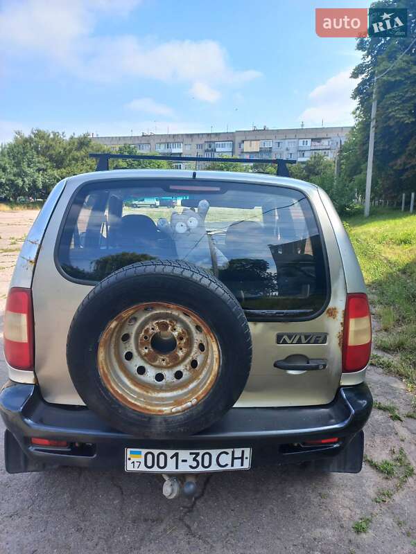 Позашляховик / Кросовер Chevrolet Niva 2004 в Верхньодніпровську