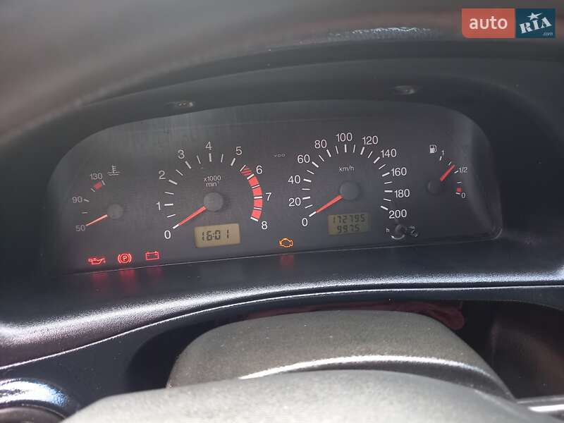 Внедорожник / Кроссовер Chevrolet Niva 2010 в Зборове