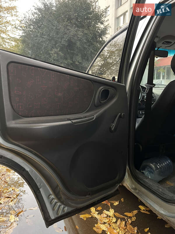 Позашляховик / Кросовер Chevrolet Niva 2006 в Хмельницькому