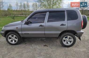 Внедорожник / Кроссовер Chevrolet Niva 2007 в Дубно