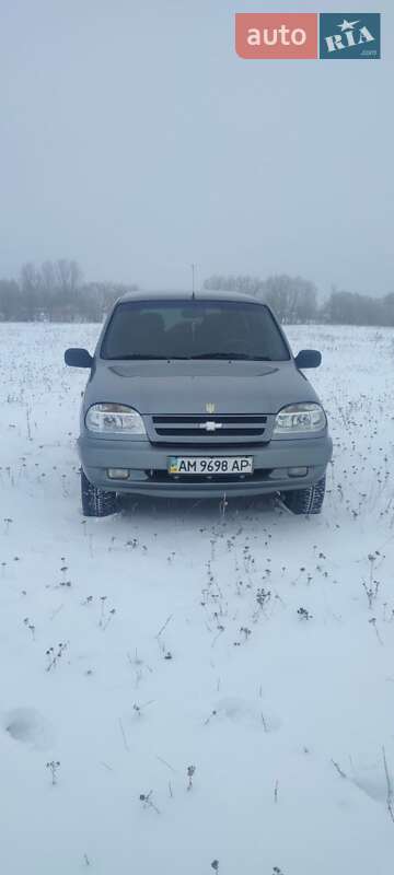 Позашляховик / Кросовер Chevrolet Niva 2008 в Любарі