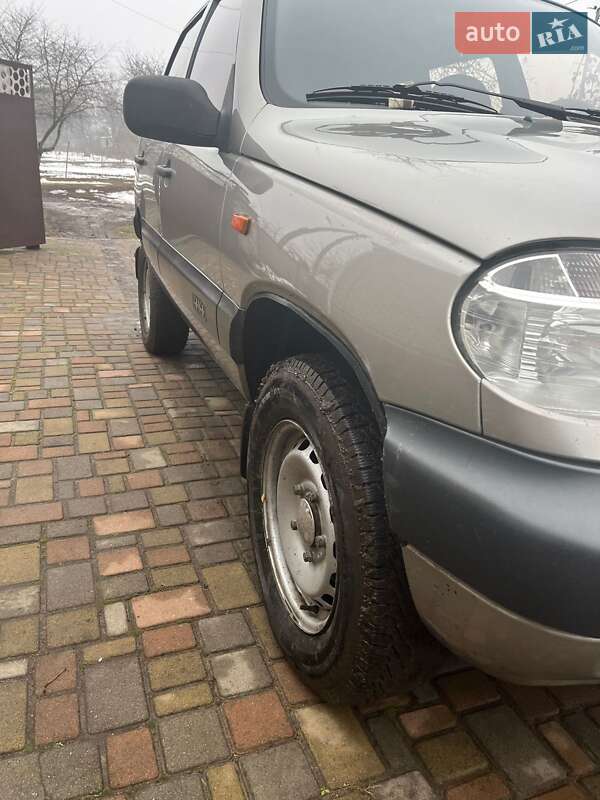 Внедорожник / Кроссовер Chevrolet Niva 2007 в Новомиргороде