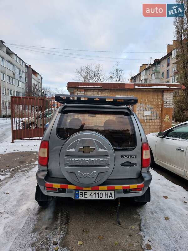 Позашляховик / Кросовер Chevrolet Niva 2005 в Києві