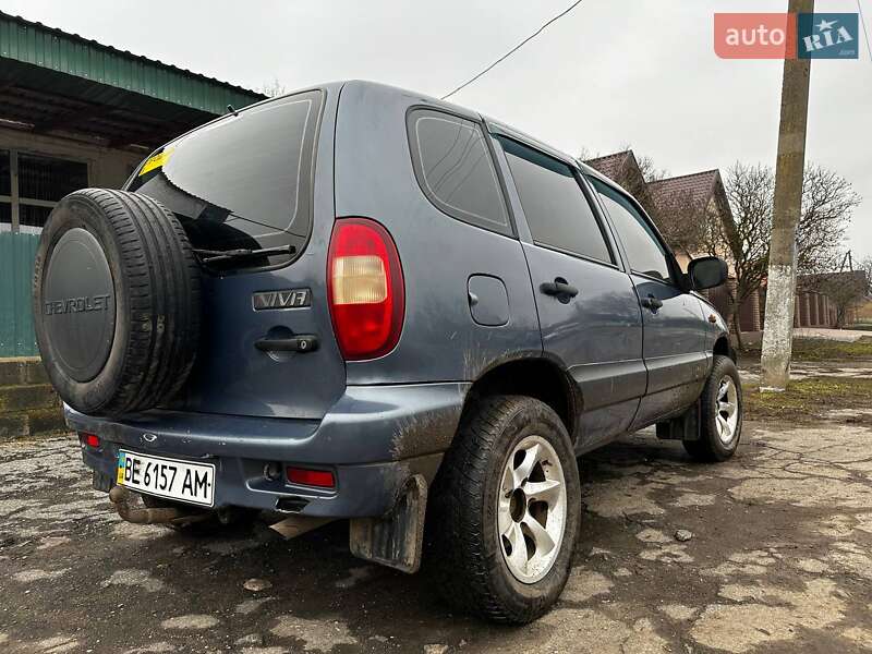 Внедорожник / Кроссовер Chevrolet Niva 2008 в Казанке
