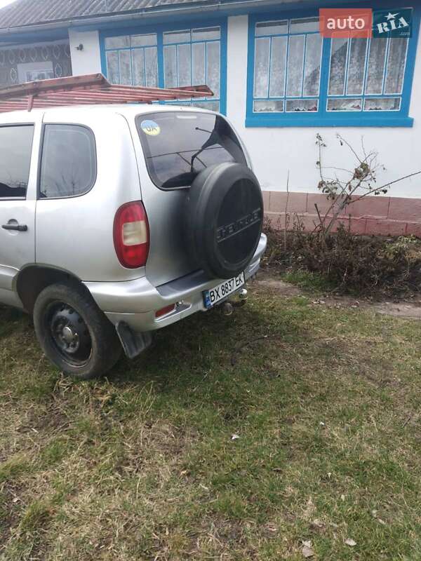 Позашляховик / Кросовер Chevrolet Niva 2007 в Хмельницькому