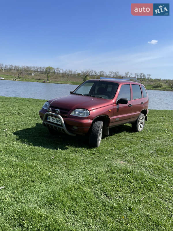 Внедорожник / Кроссовер Chevrolet Niva 2007 в Тарутине