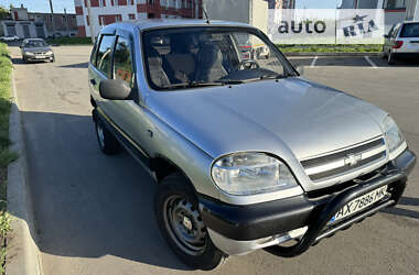 Внедорожник / Кроссовер Chevrolet Niva 2006 в Харькове