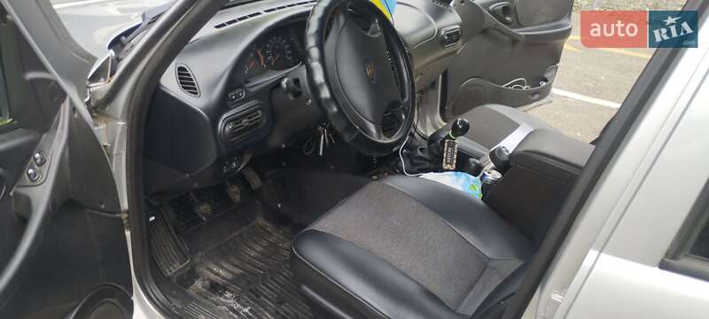 Внедорожник / Кроссовер Chevrolet Niva 2008 в Запорожье