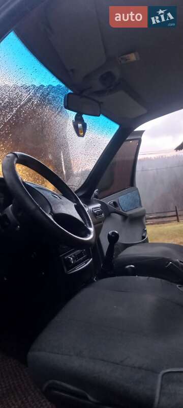 Позашляховик / Кросовер Chevrolet Niva 2004 в Коломиї