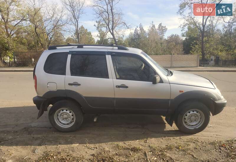 Внедорожник / Кроссовер Chevrolet Niva 2007 в Николаеве