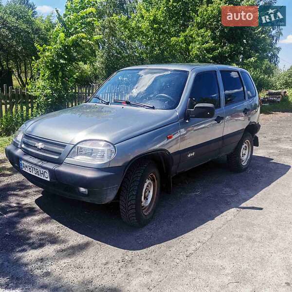 Позашляховик / Кросовер Chevrolet Niva 2007 в Баранівці