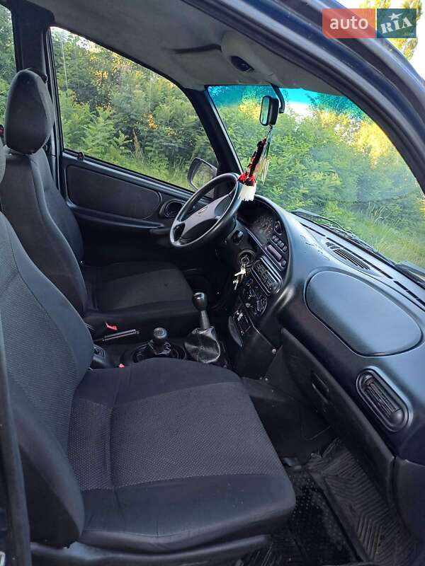 Внедорожник / Кроссовер Chevrolet Niva 2007 в Чернигове