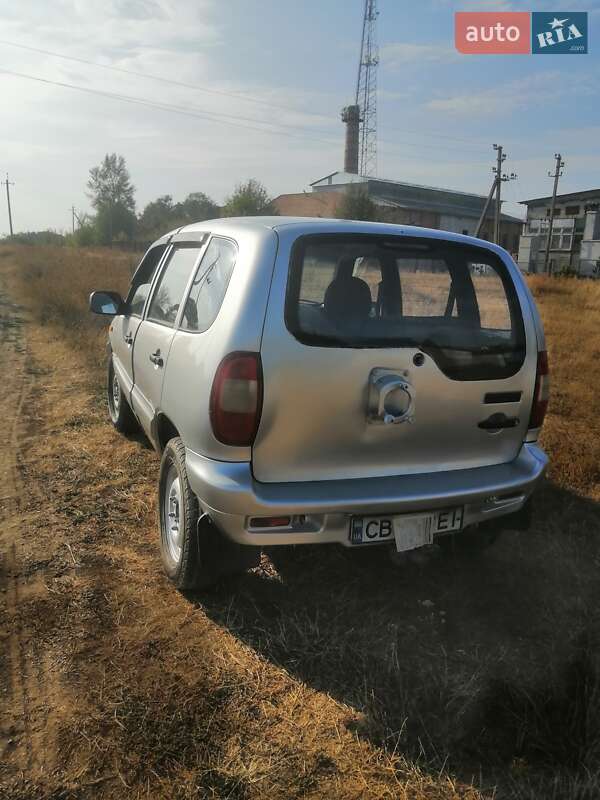 Позашляховик / Кросовер Chevrolet Niva 2008 в Зіньківі