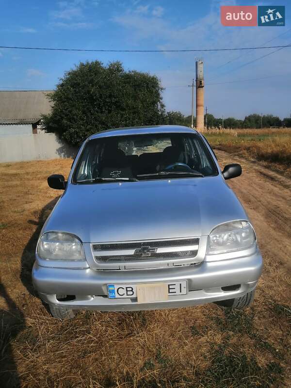 Позашляховик / Кросовер Chevrolet Niva 2008 в Зіньківі