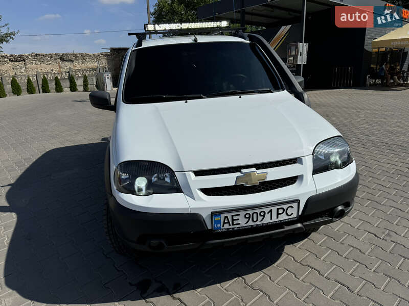 Внедорожник / Кроссовер Chevrolet Niva 2019 в Софиевке