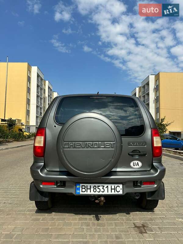 Позашляховик / Кросовер Chevrolet Niva 2005 в Одесі