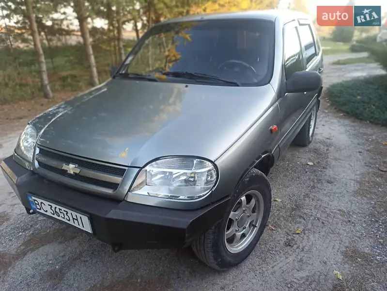 Позашляховик / Кросовер Chevrolet Niva 2007 в 