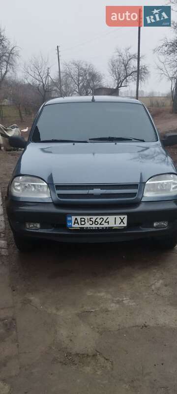 Внедорожник / Кроссовер Chevrolet Niva 2008 в Гайсине